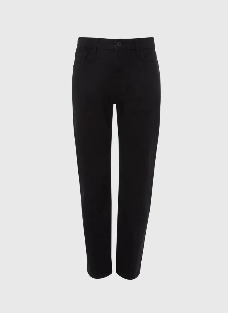 ماتلان جينز أسود مستقيم بقصة ضيقة مطاطية